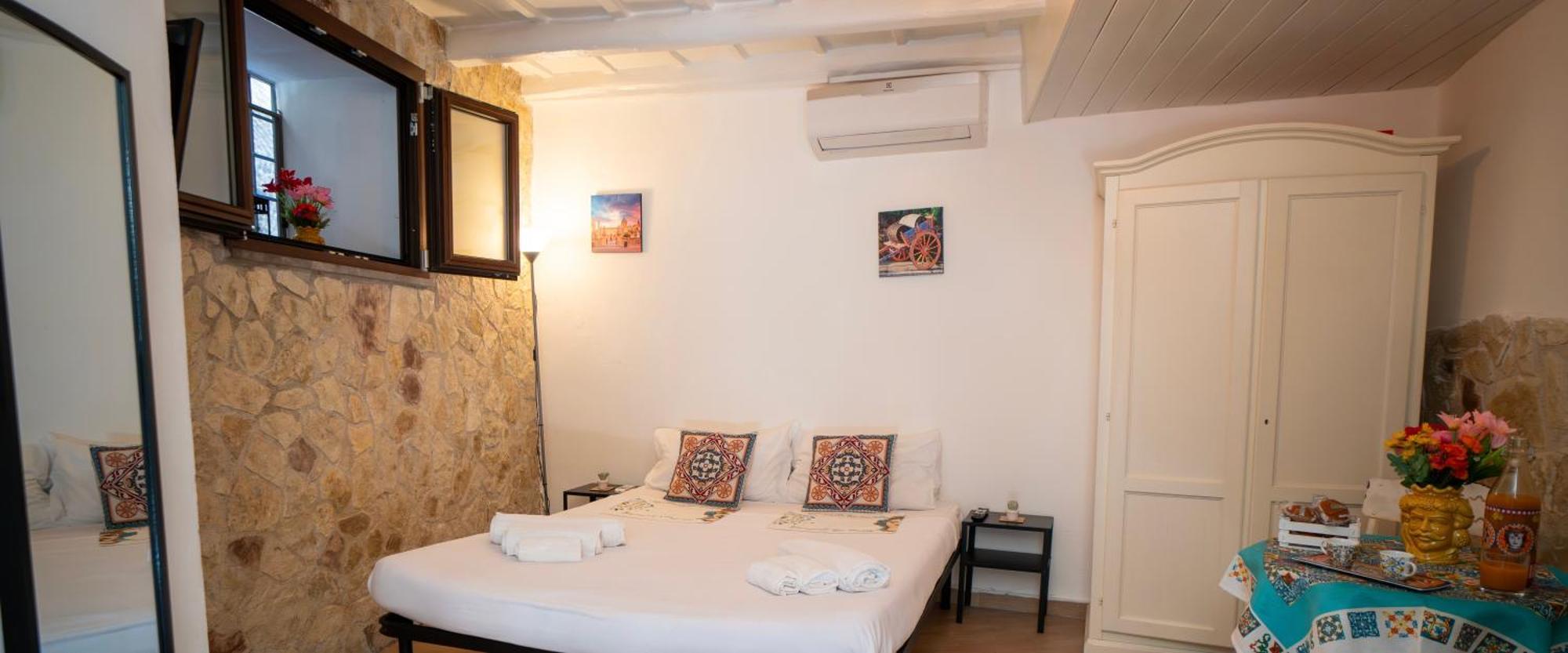 Albergheria Little Home Palermo Esterno foto